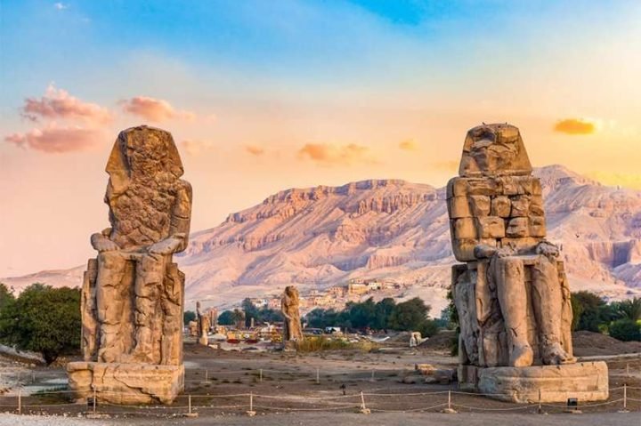 Colossie-of-Memnon